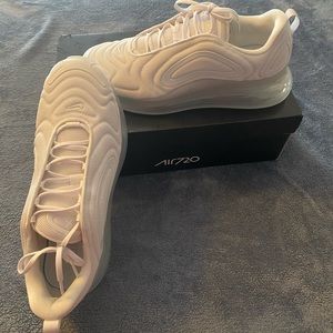 Nike Air Max 720